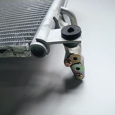 OE NO. 8105100U8510 Auto-onderdelen condensatoren voor JAC Refine S3 en Heyue A30