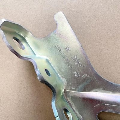 HE YUE A 30 Limousine Auto Parts OE nummer 8406100U8510 voor JAC J4 A30 Cover Hinged Links