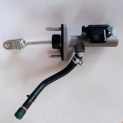 JAC S4 SUV 18.11- Clutch Master Cylinder en Oil Inlet Pipe Assembly OE 1608100U3400