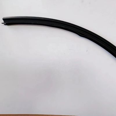 JAC S4 Achterste rechterzijde deur Binnenwater Splitsing strip assemblage OE 6204240U3400 0,3 kg