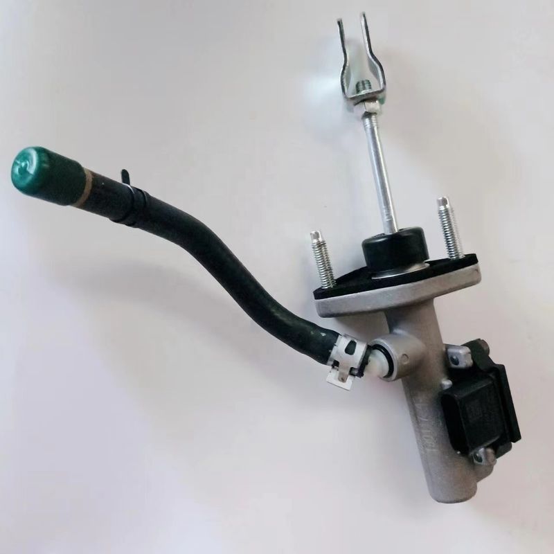 JAC S4 SUV 18.11- Clutch Master Cylinder en Oil Inlet Pipe Assembly OE 1608100U3400